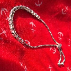 Tocara Gorgeous Sterling Silver Bracelet with DiAmi (J18)